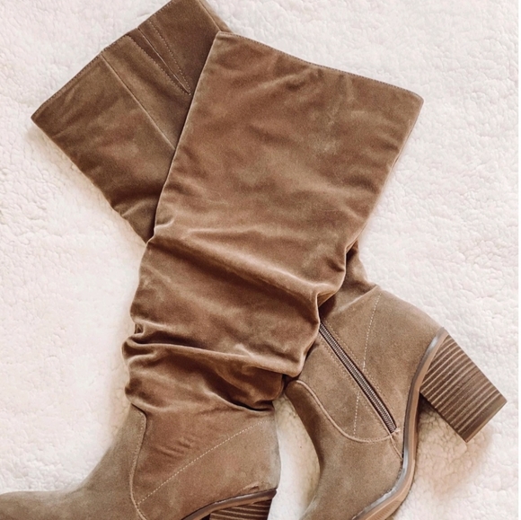 Womans Harlan tall boots- universal thread size 8 - Picture 2 of 11